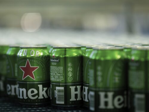 Heineken implementoval AI chatbota Hoppy pro vyhledávání firemních dat