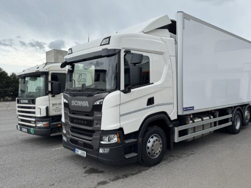Po čtvrtstoletí služby obnovuje MAVE Jičín chladírenský vůz Scania