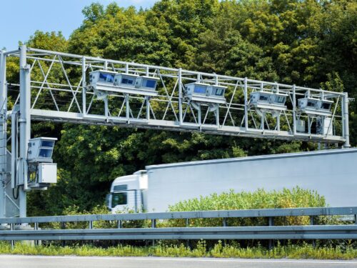 DKV Mobility získává většinový podíl ve společnosti Tolltickets a rozšiřuje tím své podnikání v oblasti evropského mýta