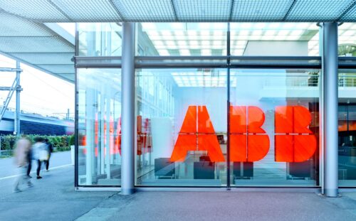 ABB posiluje v automatizaci: Za 5,5 miliardy USD kupuje lídra v řízení průtoků Rotork