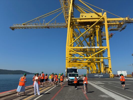 DSV vzala zákazníky k Jadranu: Česká divize Air & Sea uspořádala exkurzi do přístavů Terst a Koper