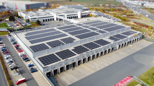 Umělá inteligence nově řídí energii v centrále a skladech BILLY